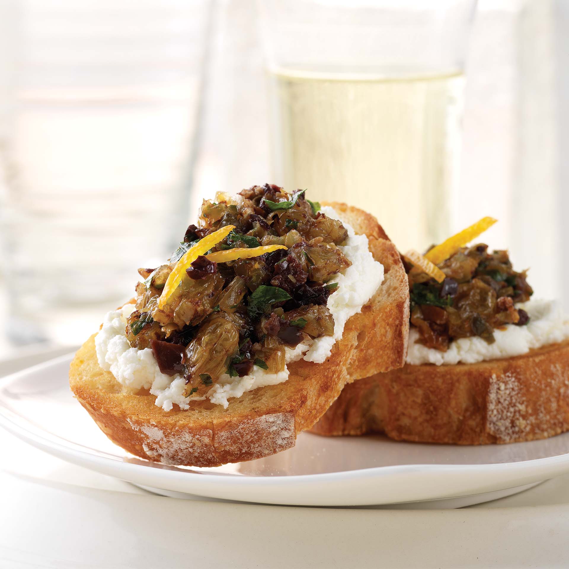 Orange-scented Golden Raisin Tapenade - California Raisins
