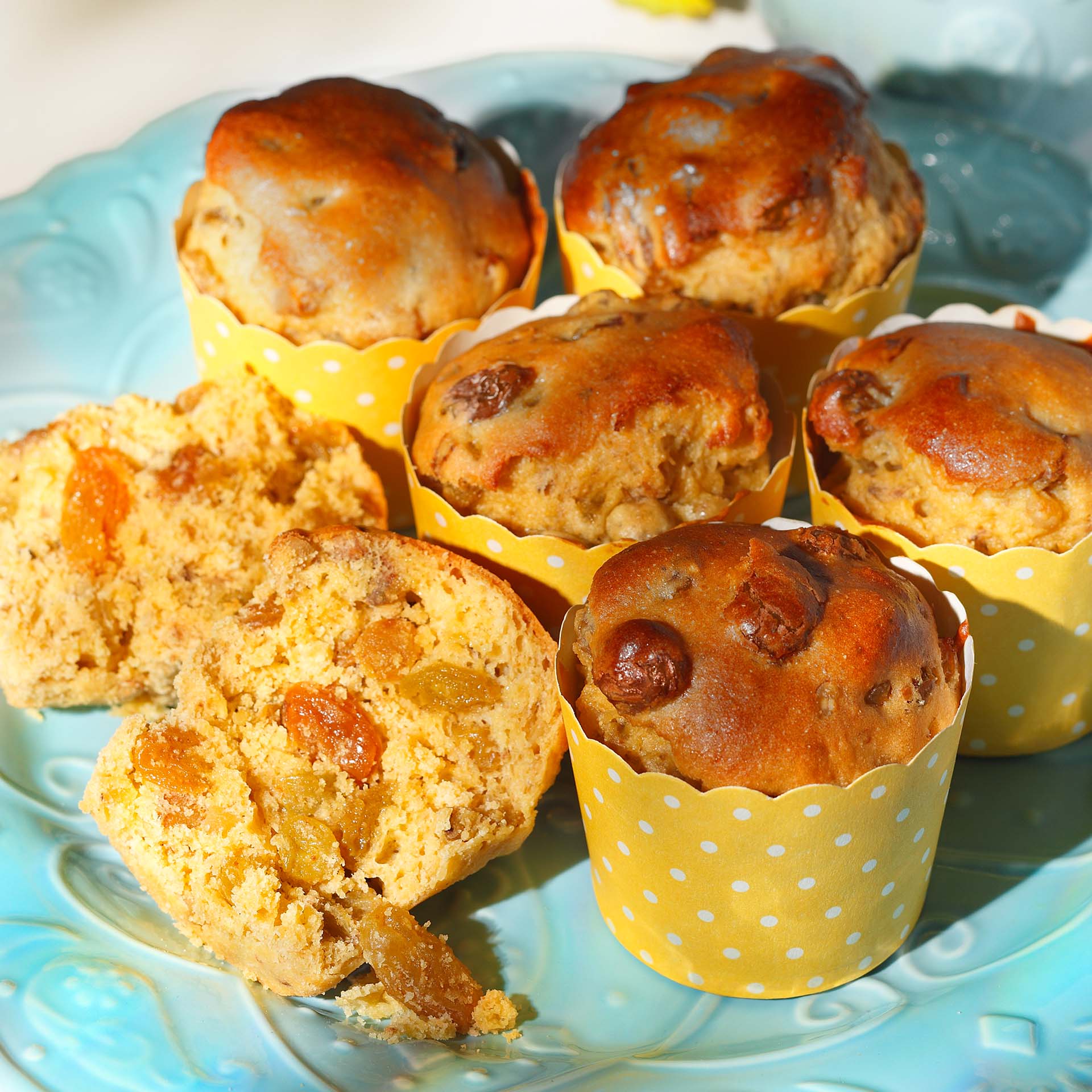 Quick Mix Muffins with Raisins and Walnuts - California Raisins